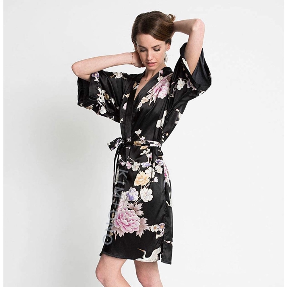 Women’s satin shirt kimono robe